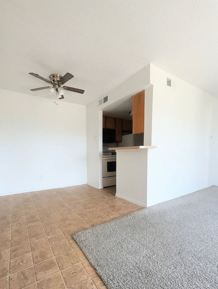 Bennett Place Apartments - Photo 5 of 43