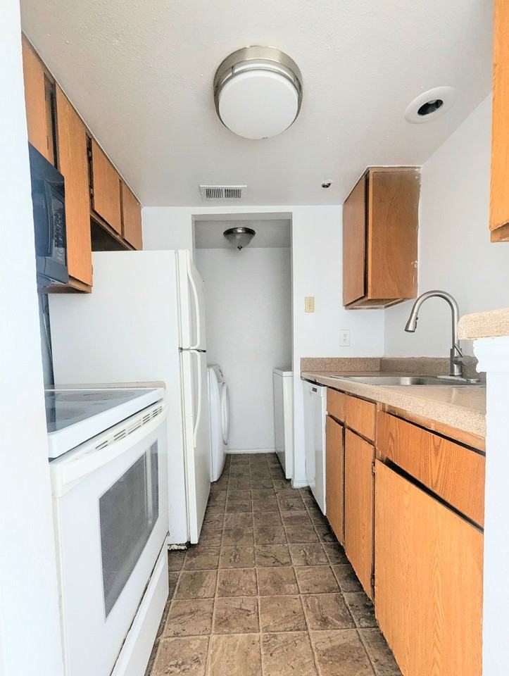 Bennett Place Apartments - Photo 7 of 43