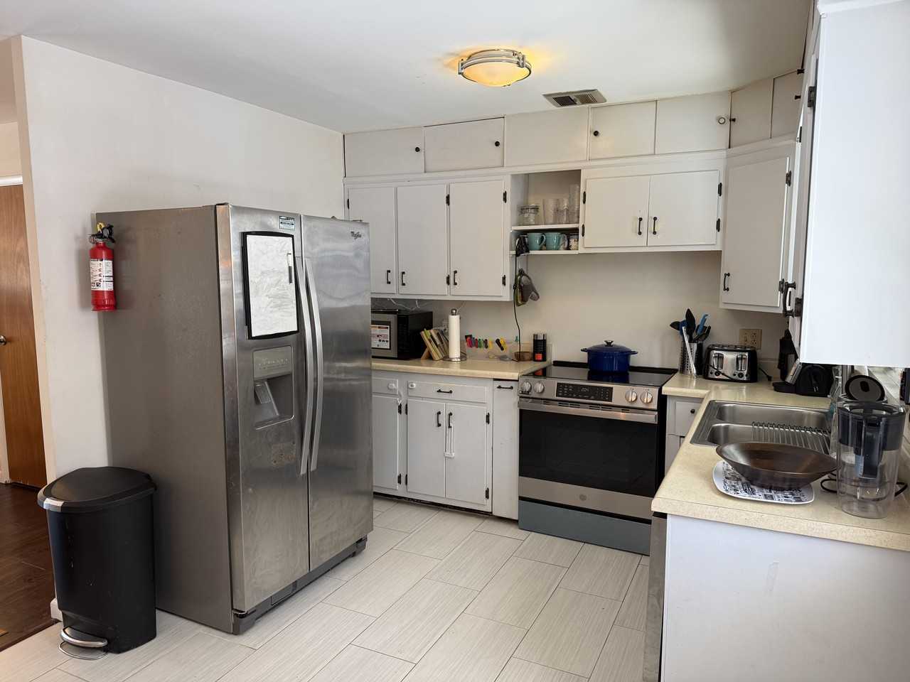 531 E Hillside Ave #1 - Photo 7 of 27