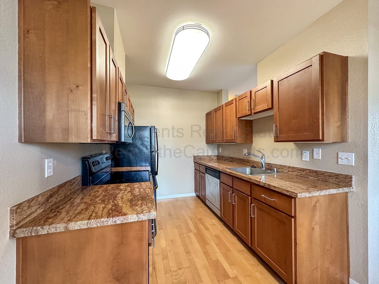 13 Schooner Ct #1 - Photo 4 of 18