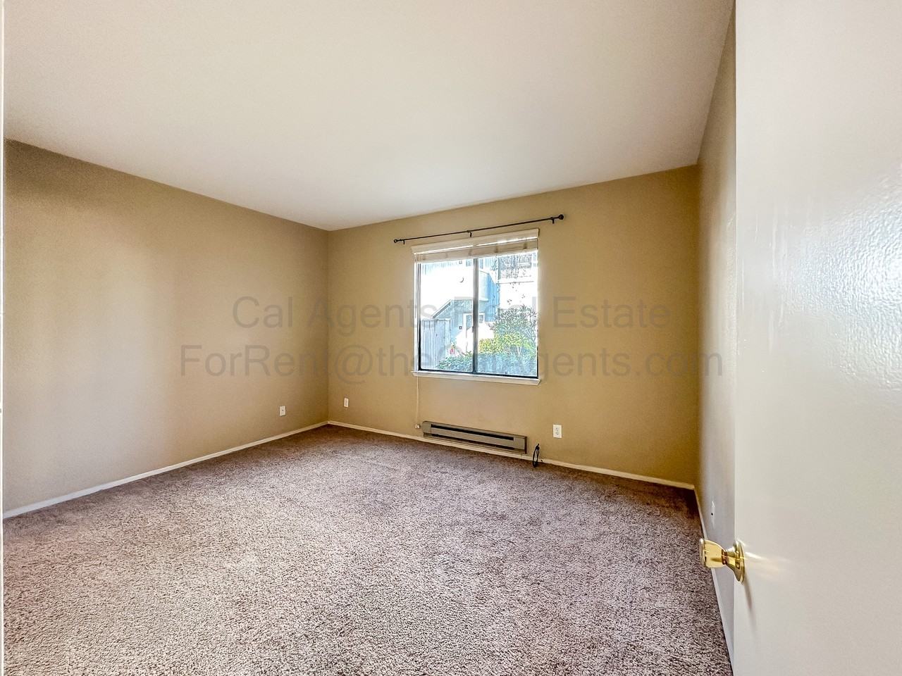 13 Schooner Ct #1 - Photo 7 of 18