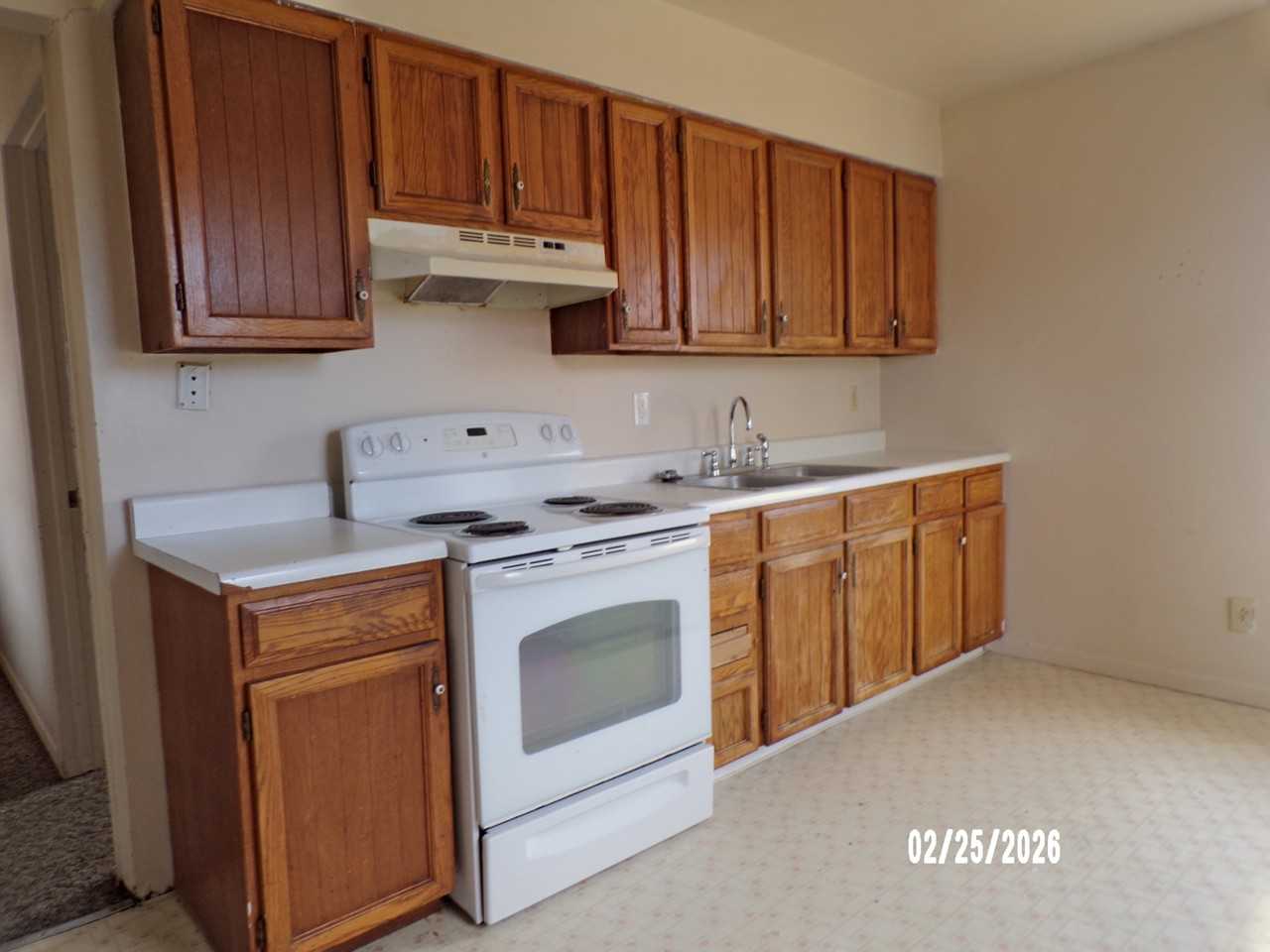 439 W First St #C - Photo 5 of 6