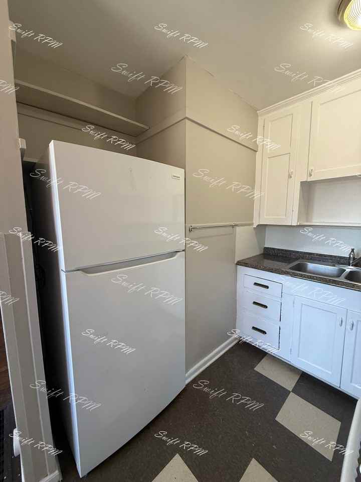 1147 Oakland Ave #1 - Photo 7 of 11