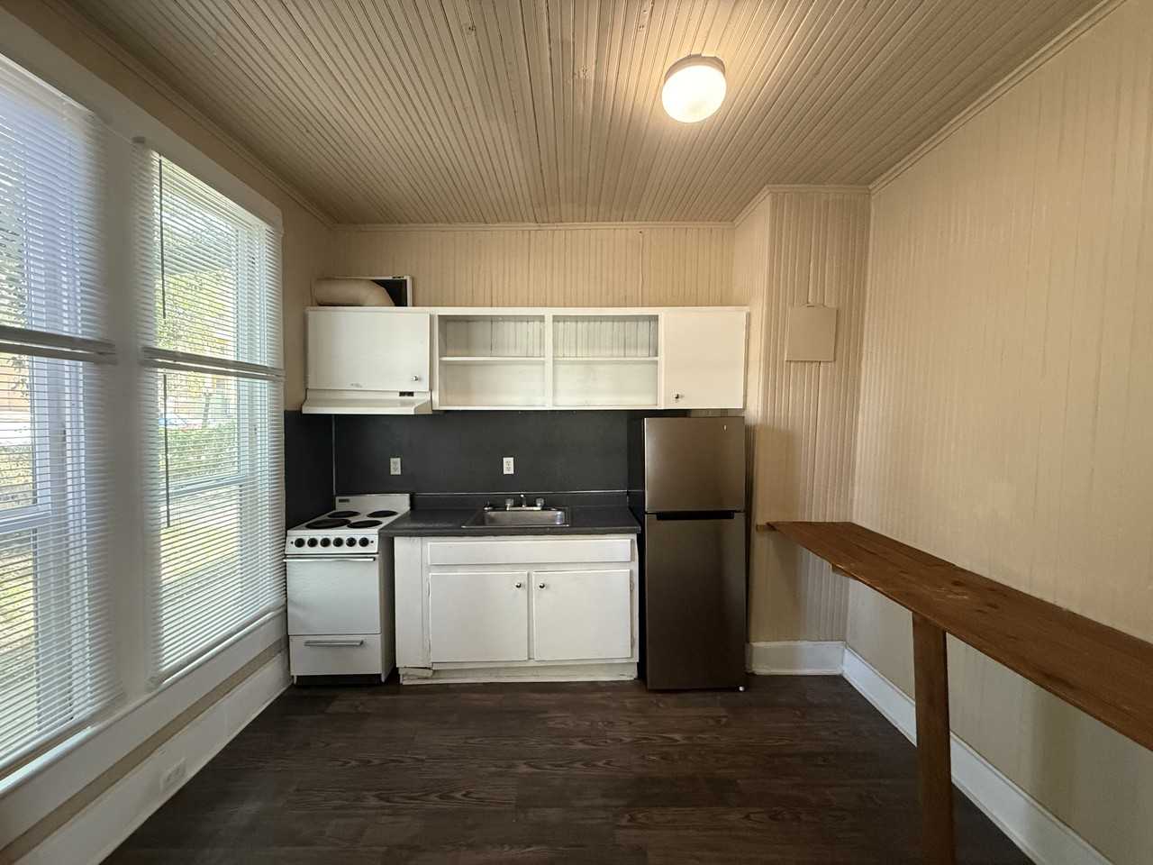 319 North Street - 5 #5 - Photo 2 of 6