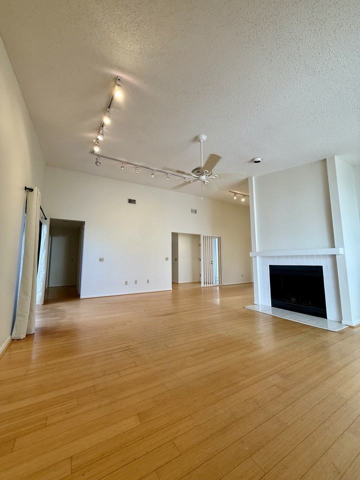 2437 Burgundy Ct #1 - Photo 6 of 27