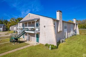 featured image of 9226 Greenwood Rd