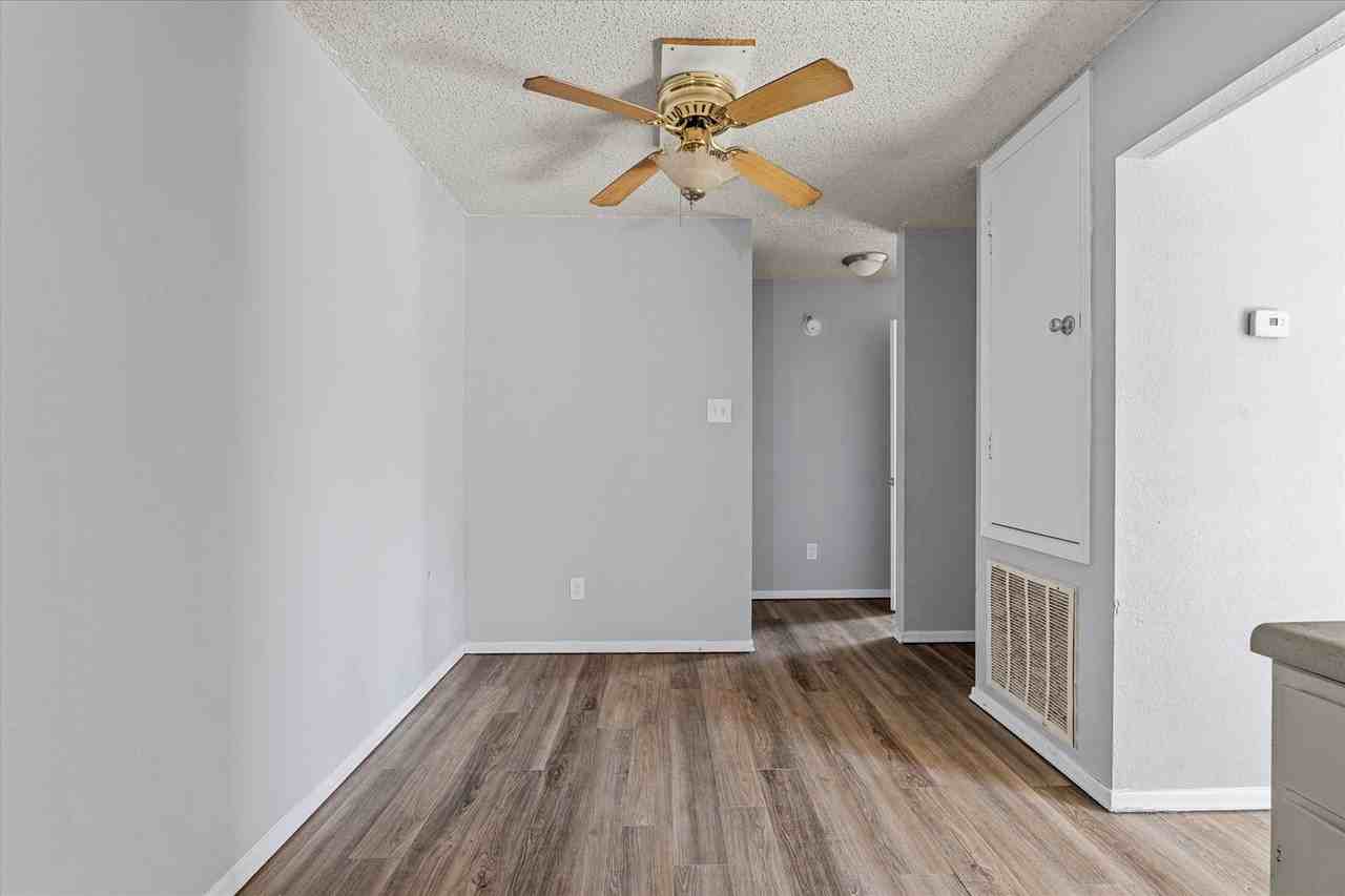 Hidden Cove - Photo 7 of 25