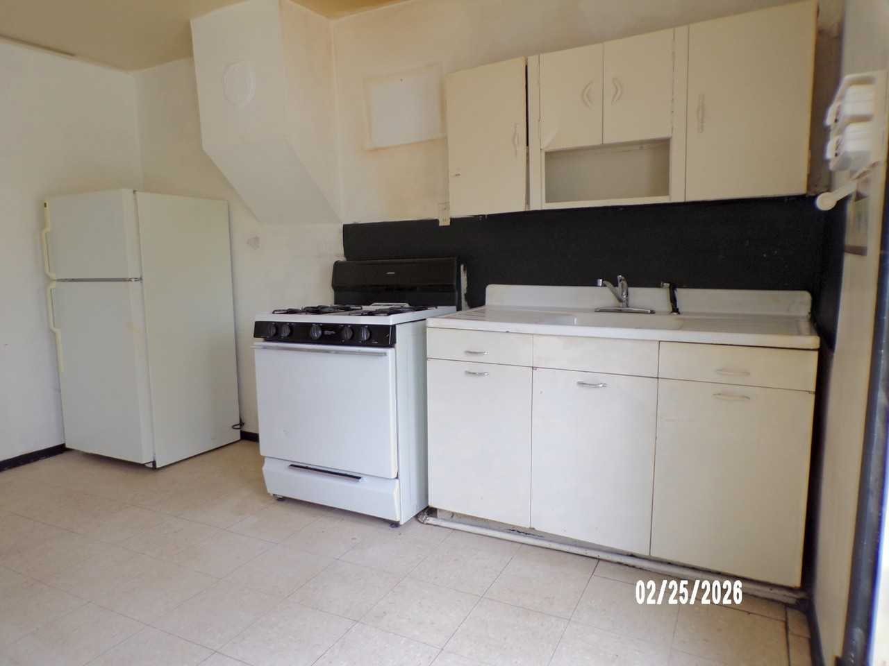 716 E. Main - 3 #3 - Photo 2 of 7