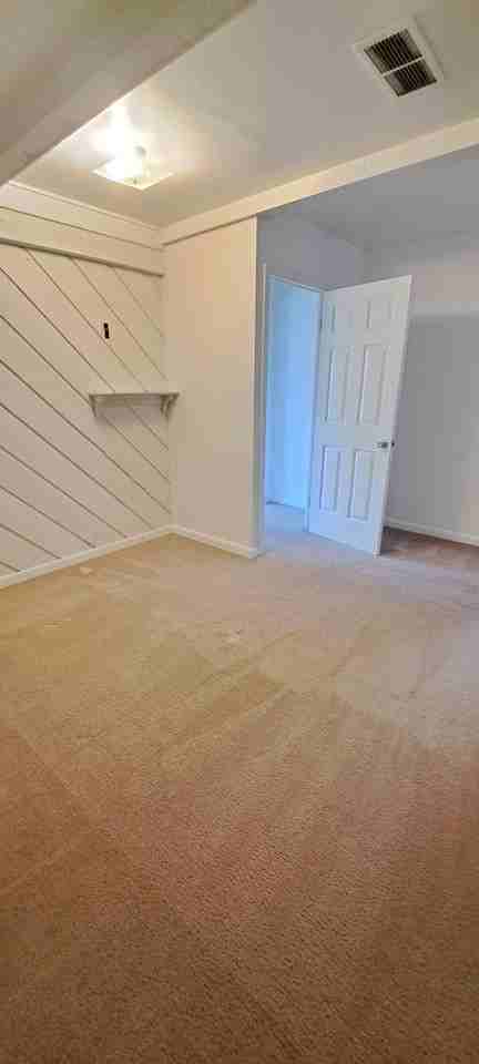 102 Berwick Cir #1 - Photo 7 of 10