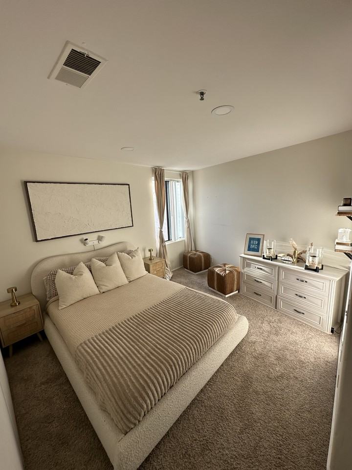 5726 La Jolla Blvd #207 - Photo 5 of 21