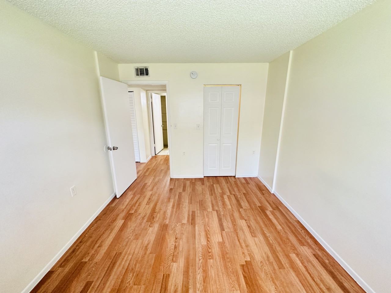 1203 N Benoist Farms Rd #206 - Photo 5 of 21