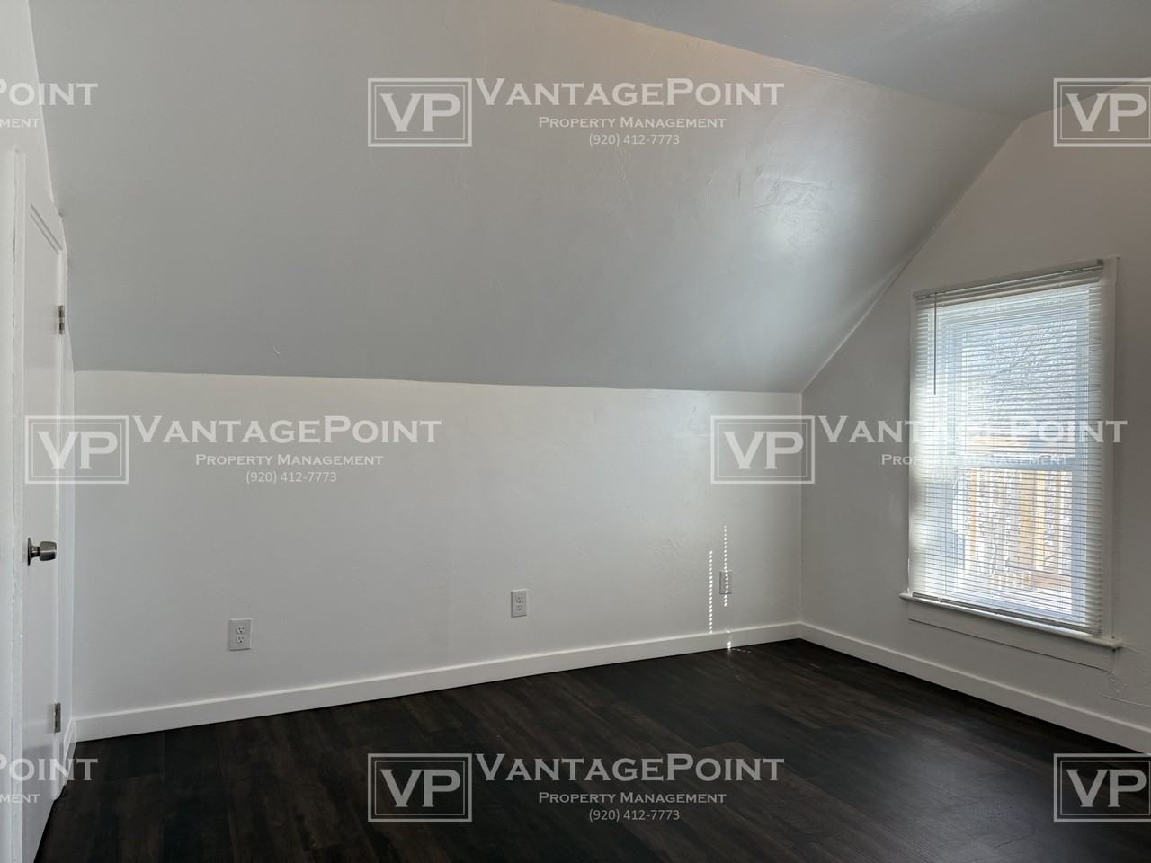 122 1/2 Woodlawn Ave - Photo 7 of 17