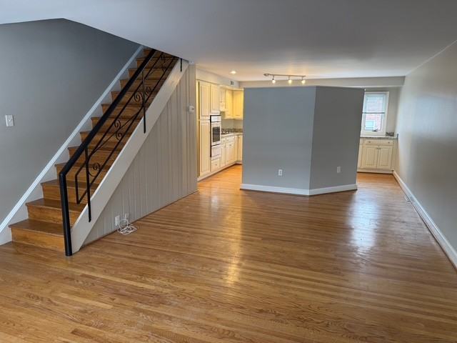 5411 Houghton Pl #1 - Photo 3 of 20