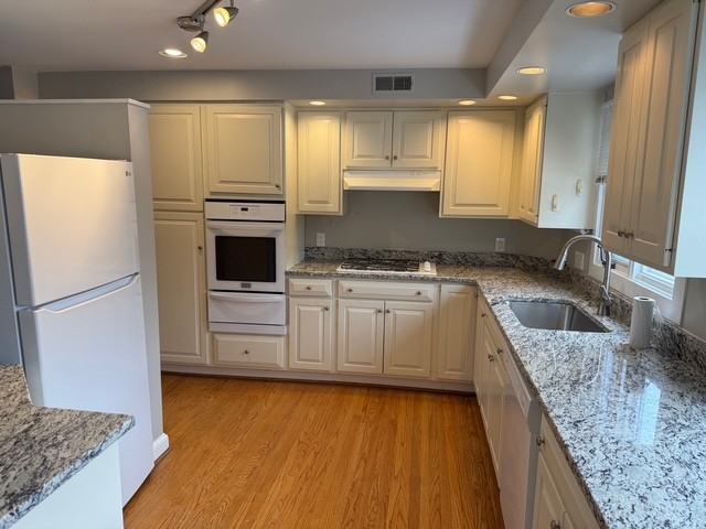 5411 Houghton Pl #1 - Photo 5 of 20