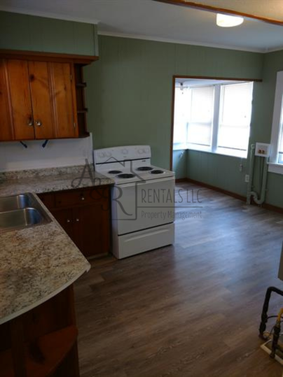 1205 S Elm St #1 - Photo 6 of 11