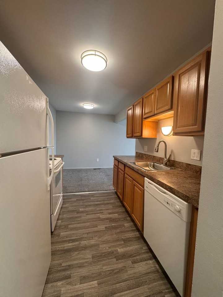 Vester Apartments - Photo 2 of 24