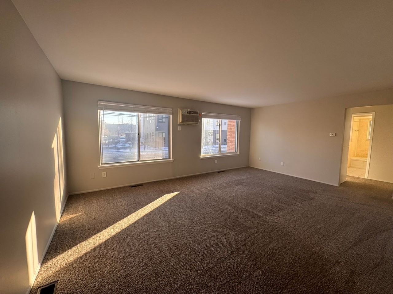 Vester Apartments - Photo 3 of 24