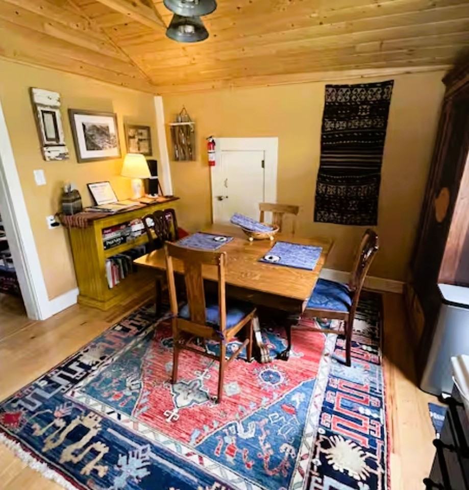 913 Griffith St #1 - Photo 5 of 9