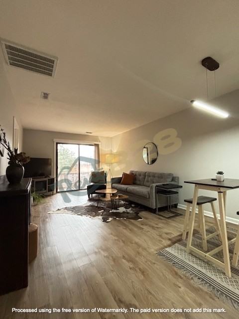 551 Courtwood Lane - 5Unit 5 #5 - Photo 3 of 17