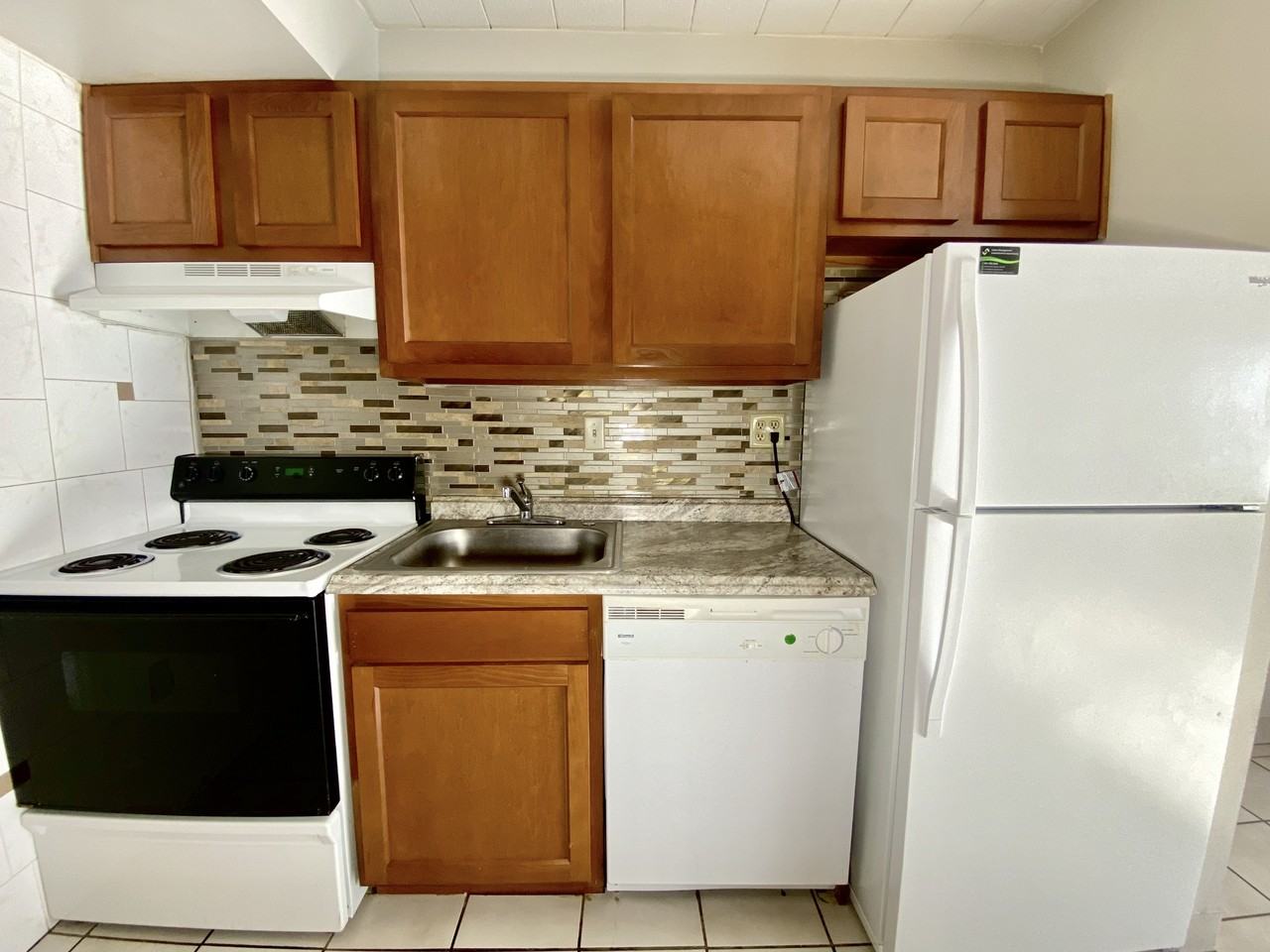 151 MILNE DRIVEAPT B-7 #B07 - Photo 2 of 14