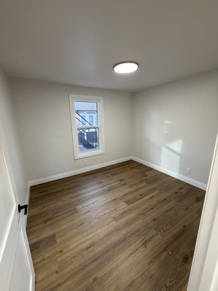 19 Lottridge Street #2 - Photo 5 of 12