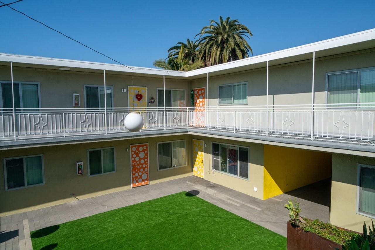 210 E 29th St - Photo 6 of 19