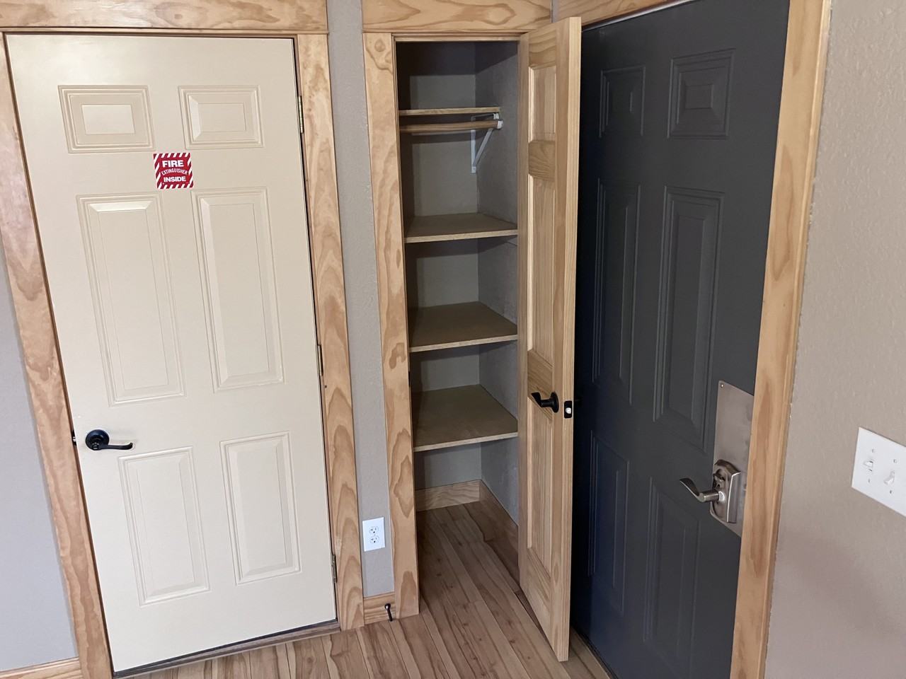 44 Davis Ct #3 - Photo 4 of 7