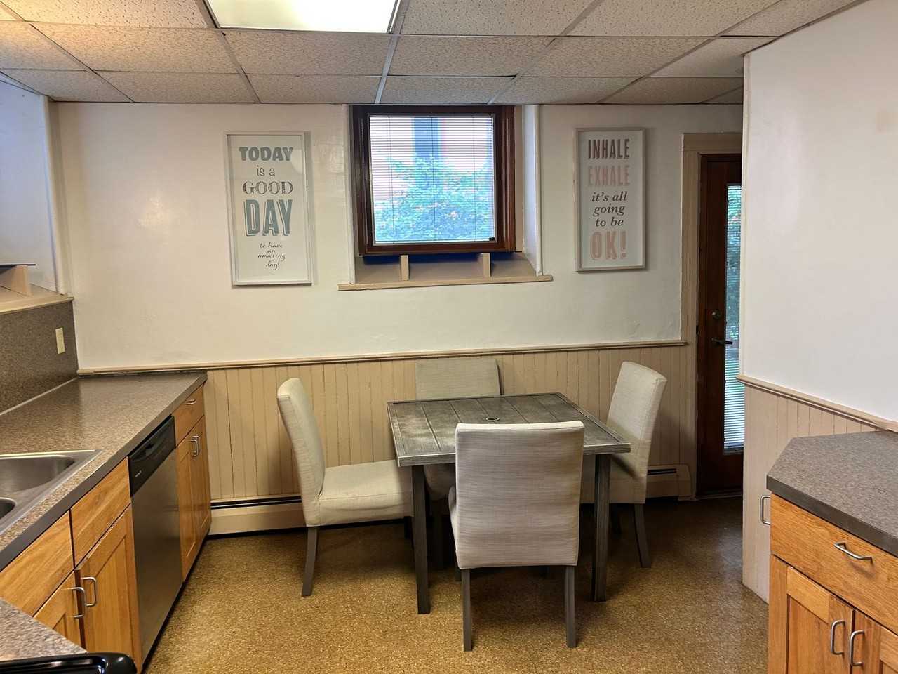 West Shore Apartments - 127 - Photo 3 of 48