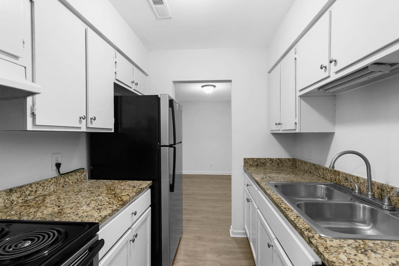 Glen Iris Place - Photo 5 of 7