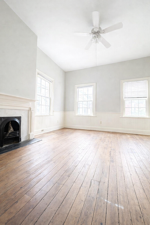 140 Jefferson St - Photo 2 of 12