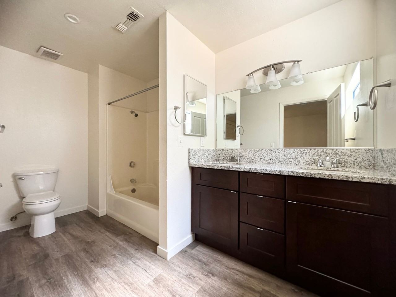 2nd Avenue Square - Photo 7 of 50