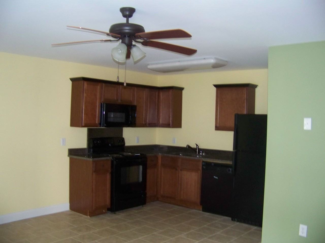 303 N Alexander St Apt A #1 - Photo 2 of 2