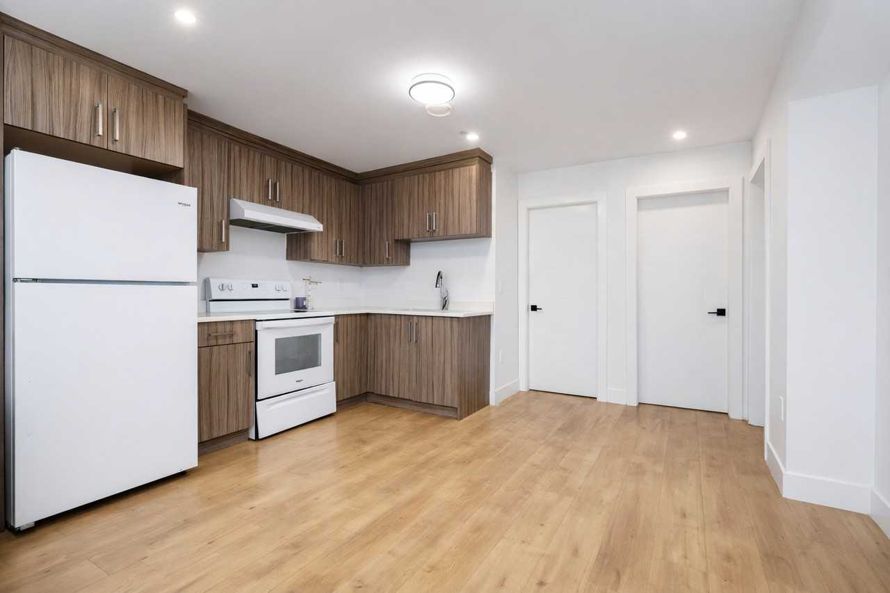 36665 Carl Creek Cres #BS - Photo 2 of 8