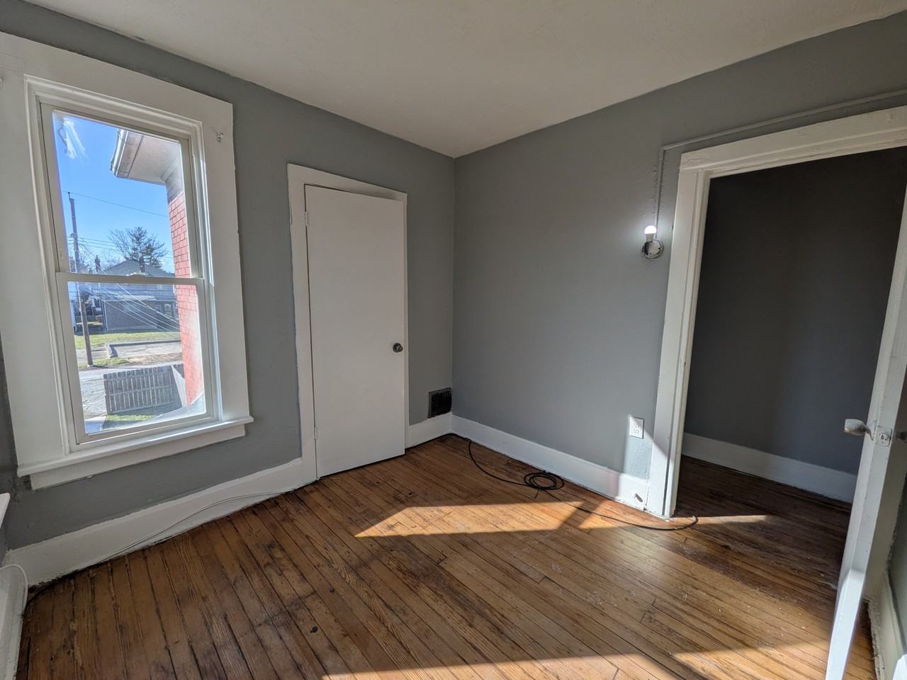 1005 Oakwood Ave #1 - Photo 6 of 11