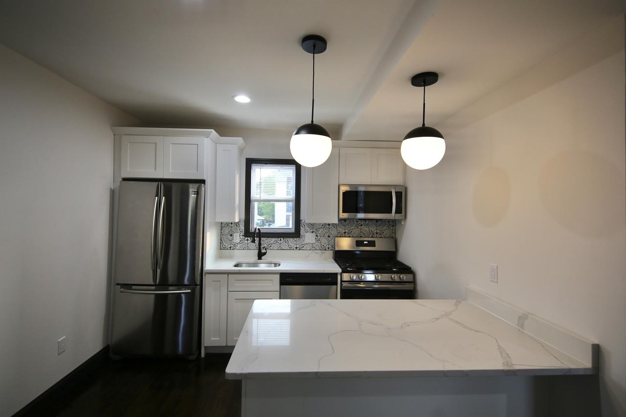 40 Grove St #2 - Photo 2 of 6