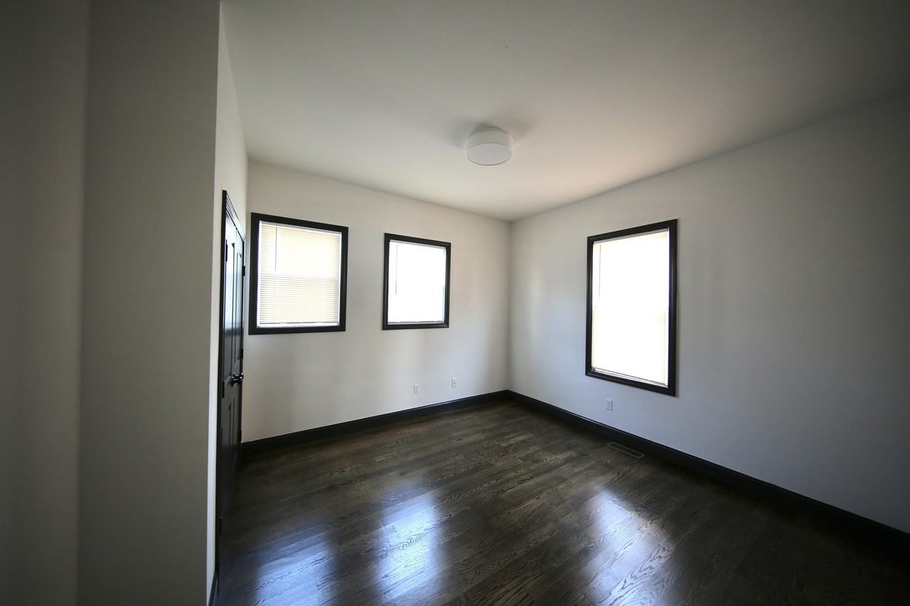 40 Grove St #2 - Photo 4 of 6