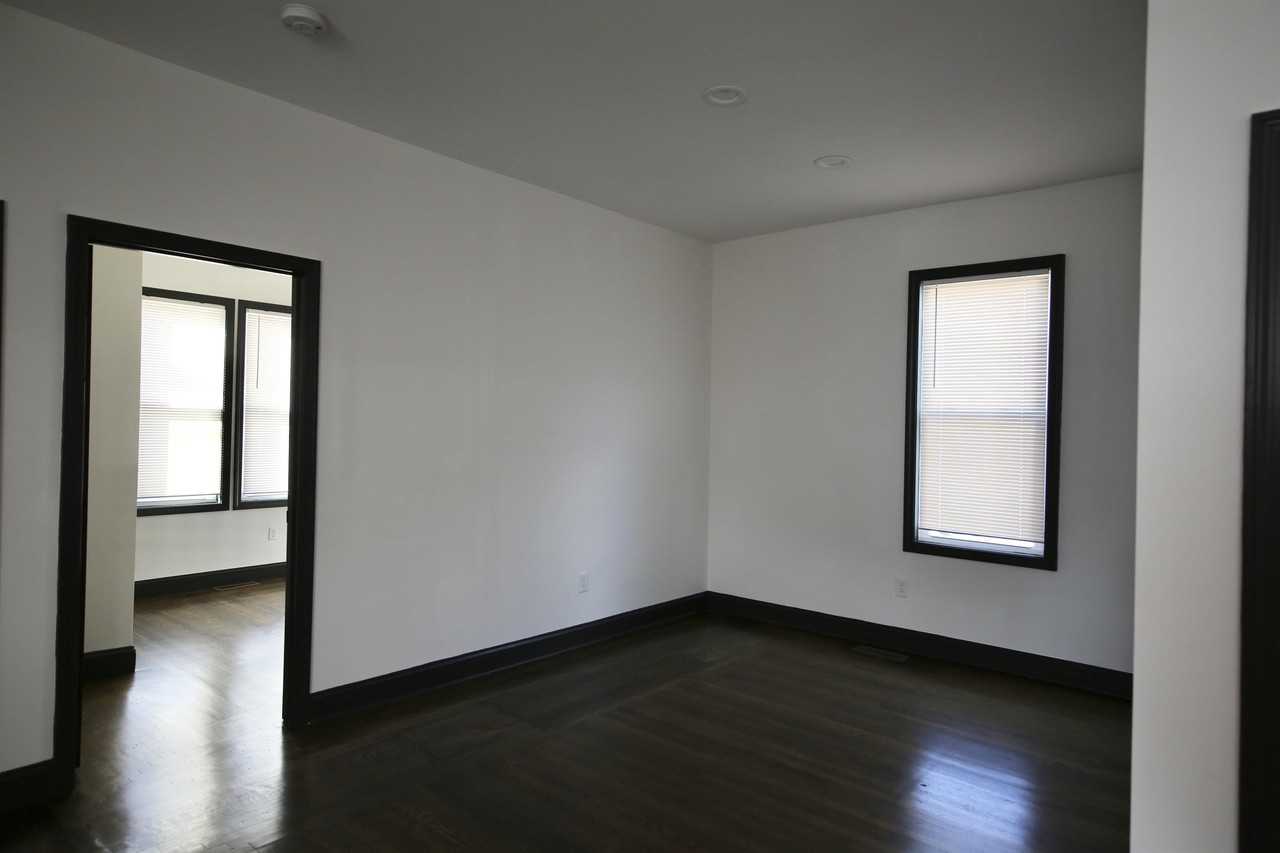 40 Grove St #2 - Photo 5 of 6