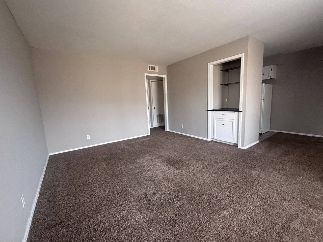 4750 E 68th St - Photo 2 of 11