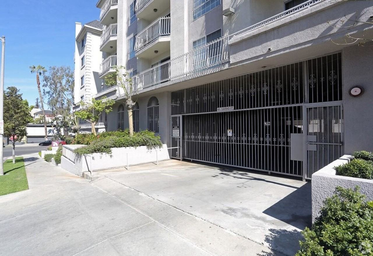 400 S. Westmoreland Ave. - Photo 2 of 19