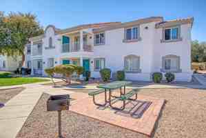 featured image of 13387 N Lon Adams Rd