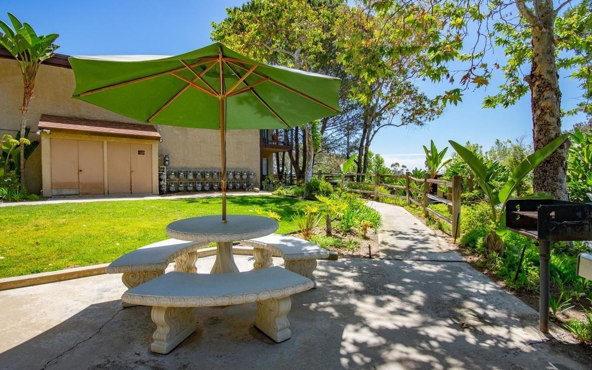 7717 Tommy St - Photo 2 of 44
