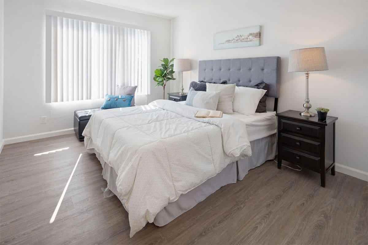 2020 Santa Clara Ave - Photo 4 of 21