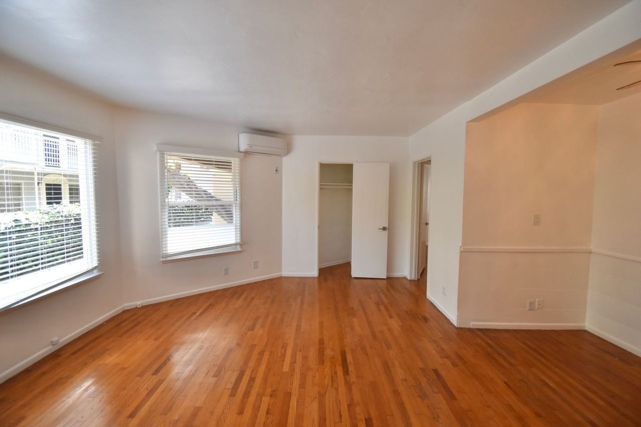 14830 - Photo 3 of 30