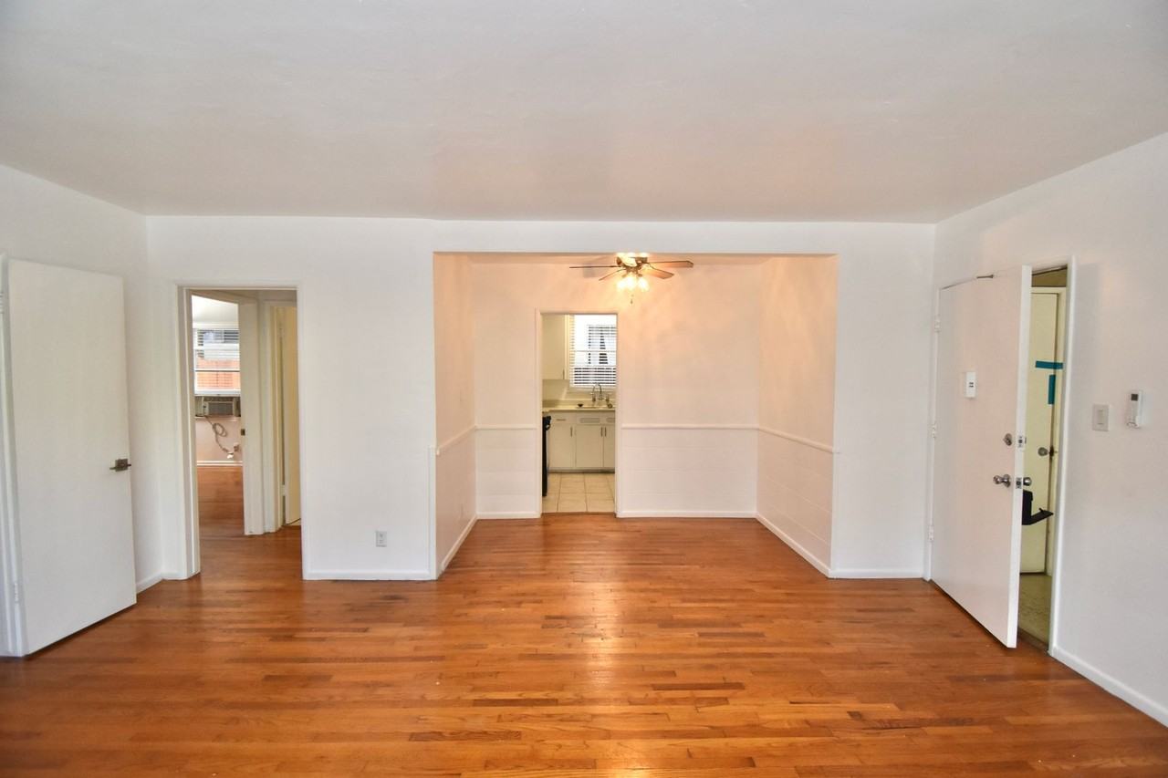 14830 - Photo 4 of 30