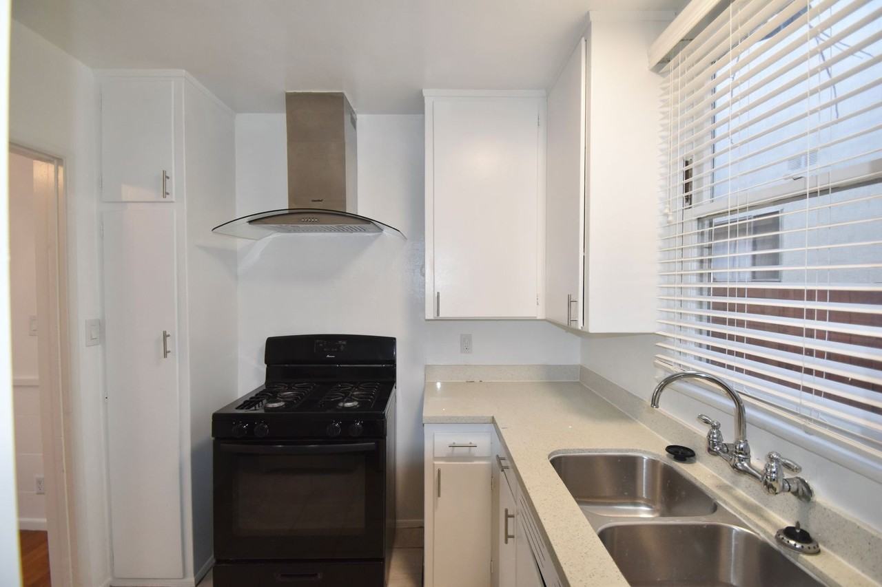 14830 - Photo 7 of 30