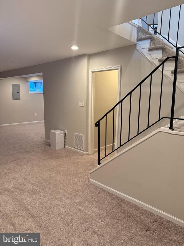 2102 Willowtree Ln #1 - Photo 3 of 17