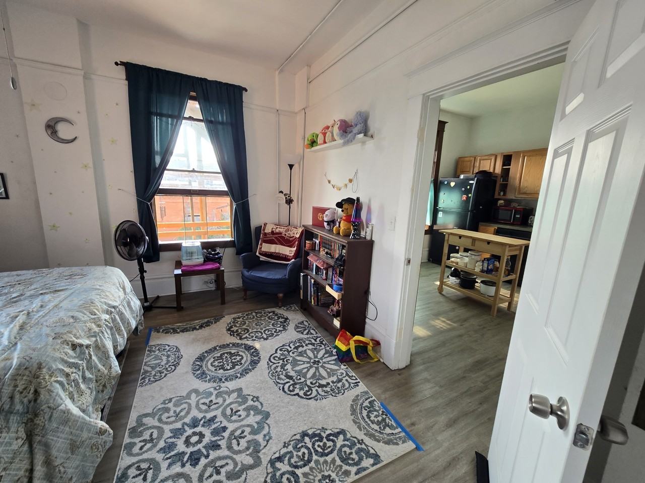 727 Maryland Ave #727 - Photo 3 of 12