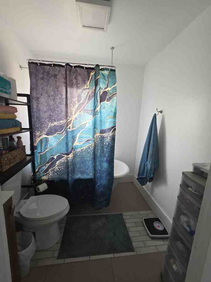 727 Maryland Ave #727 - Photo 5 of 12