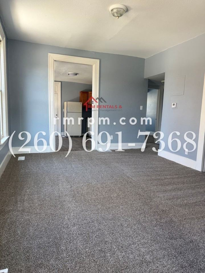 129 E Woodland Ave #1 - Photo 6 of 16