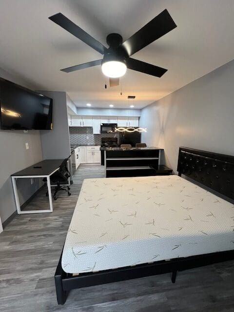 401 Smith StreetC11 #C11 - Photo 3 of 12